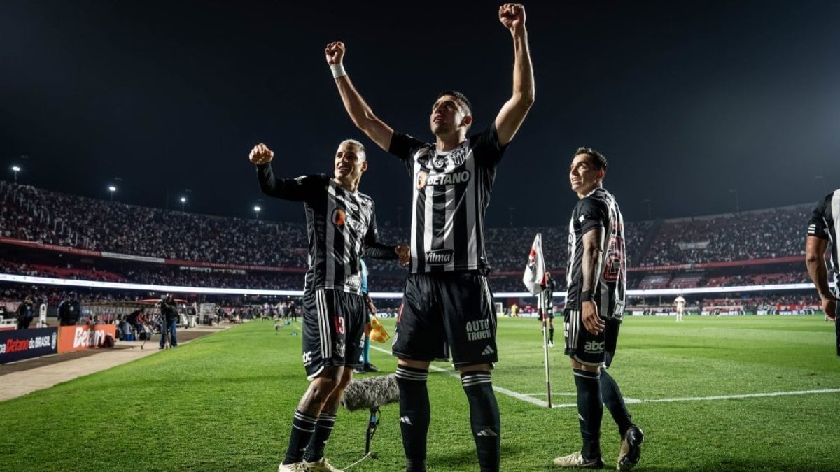 Atlético-MG enfrenta o Grêmio fora de casa pelo Brasileirão Atlético-MG enfrenta o Grêmio fora de casa pelo Brasileirão