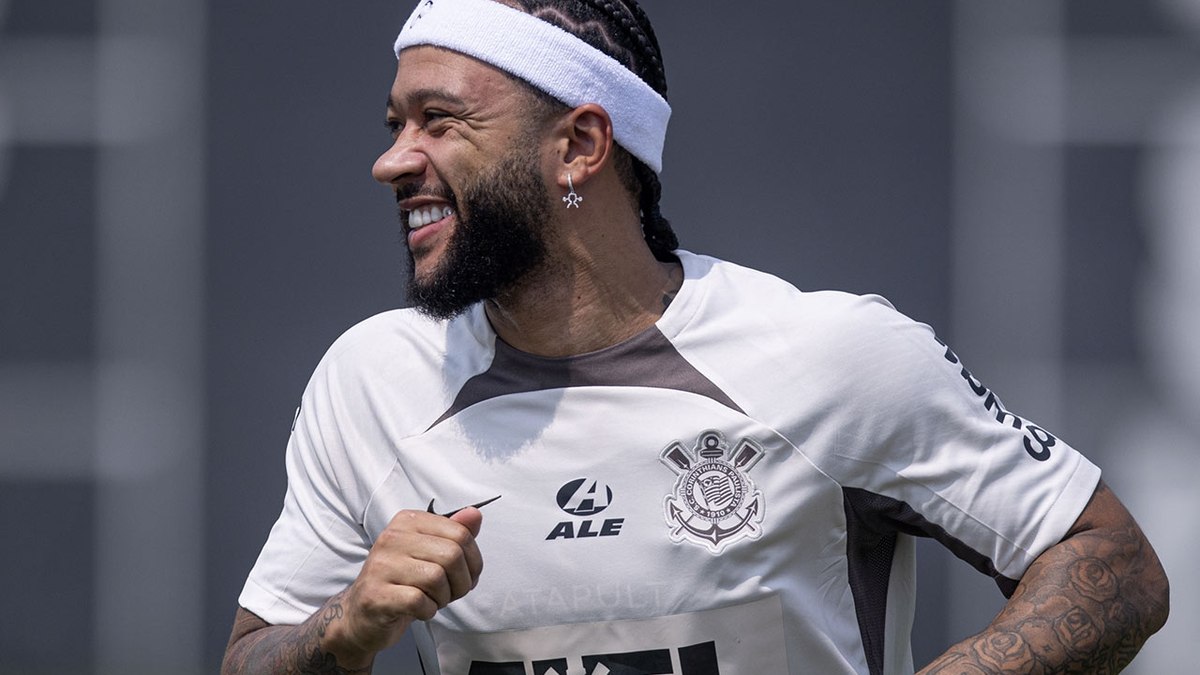 Memphis deve estrear pelo Corinthians no sábado, contra o Atlético-GO Memphis deve estrear pelo Corinthians no sábado, contra o Atlético-GO