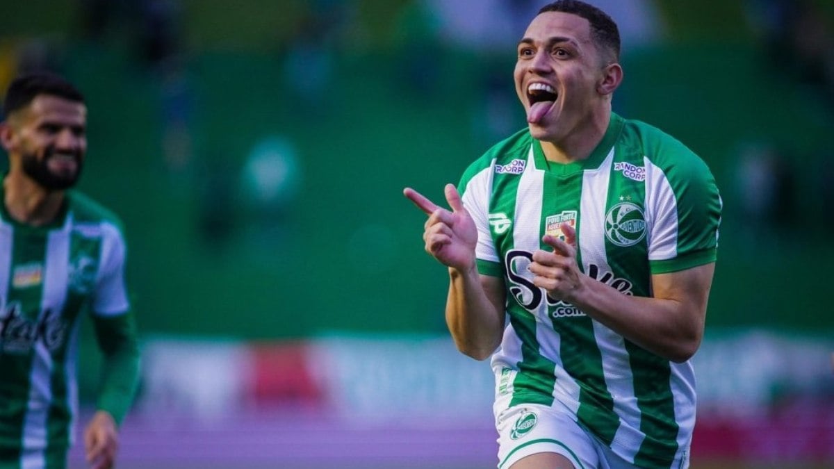 Juventude vira em três minutos e derrota o Fluminense pelo Brasileirão Juventude vira em três minutos e derrota o Fluminense pelo Brasileirão