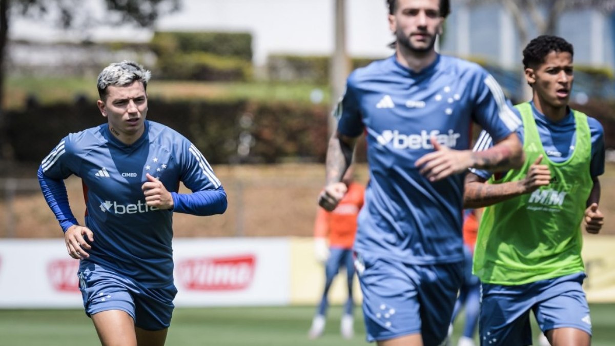 Barreal treina e será avaliado para jogo do Cruzeiro pela Sul-Americana Barreal treina e será avaliado para jogo do Cruzeiro pela Sul-Americana