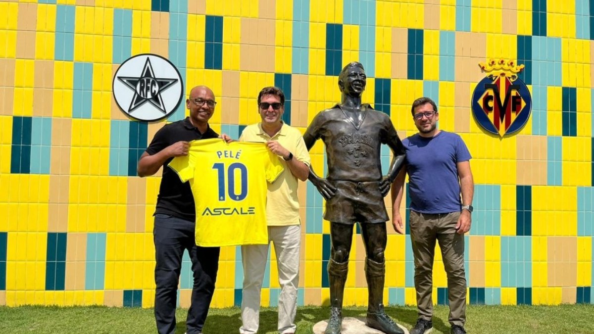 CEO de clube espanhol visita Pelé Academia CEO de clube espanhol visita Pelé Academia