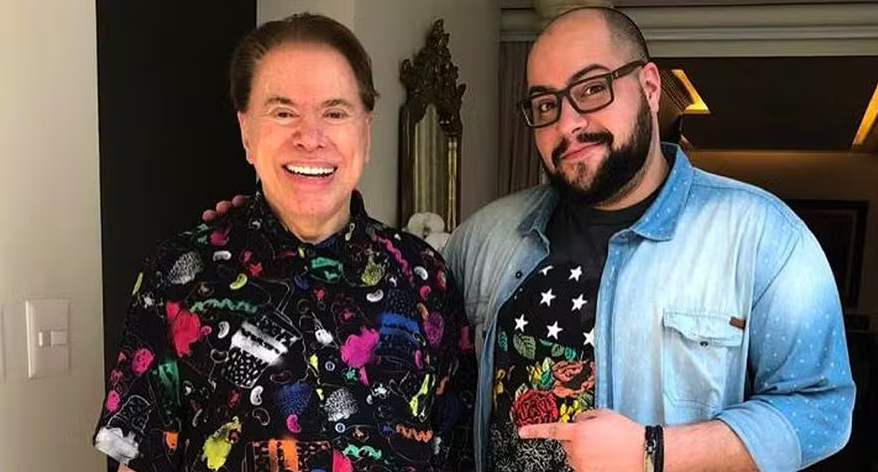 Tiago Abravanel fala como lida com morte do avô Silvio Santos: “Fazer o que amo“ Tiago Abravanel fala como lida com morte do avô Silvio Santos: “Fazer o que amo“