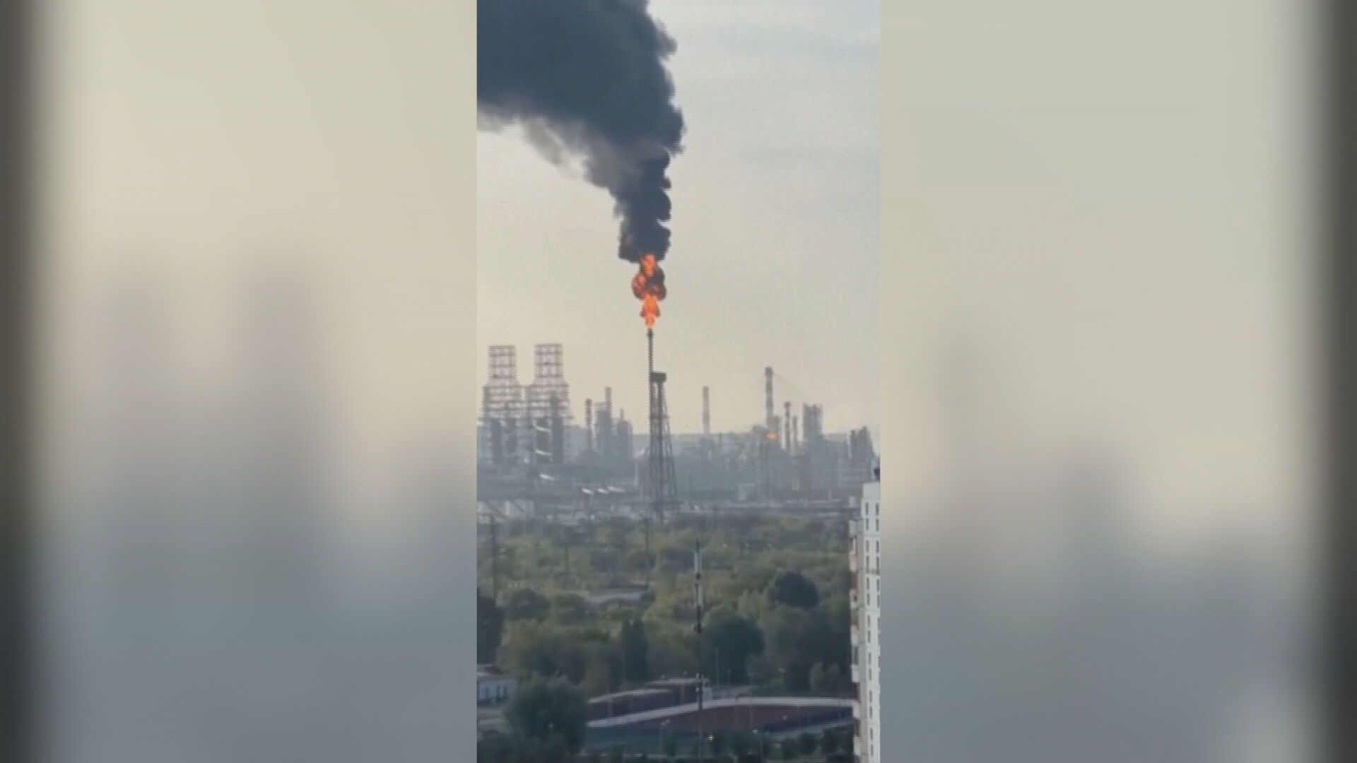 Ucrânia lança ataque em massa com drones contra refinaria e usinas na Rússia Ucrânia lança ataque em massa com drones contra refinaria e usinas na Rússia