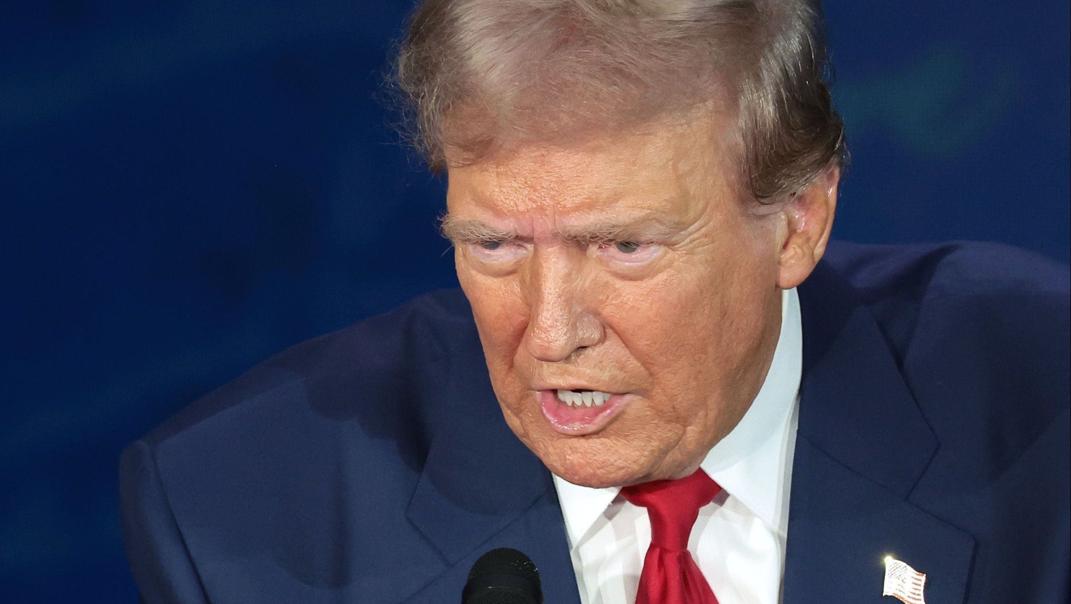 Trump se recusa a reconhecer que perdeu as eleições de 2020 Trump se recusa a reconhecer que perdeu as eleições de 2020