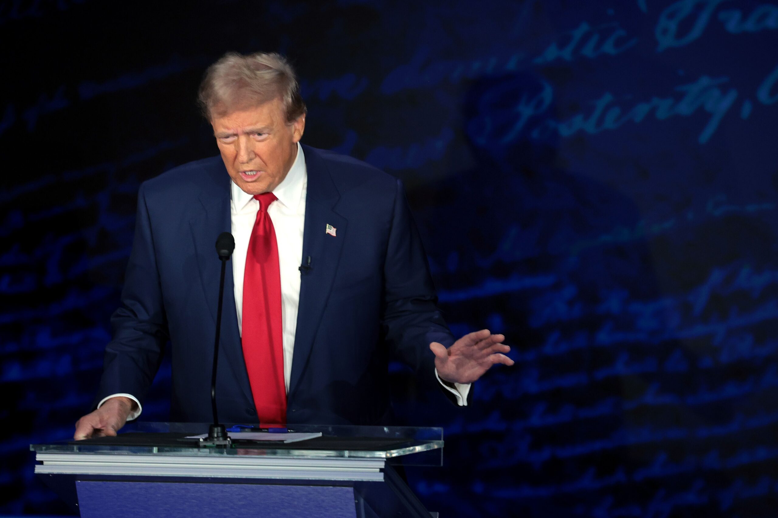 Em debate, Trump diz que não “dá a mínima” sobre qual a raça de Kamala Harris Em debate, Trump diz que não “dá a mínima” sobre qual a raça de Kamala Harris