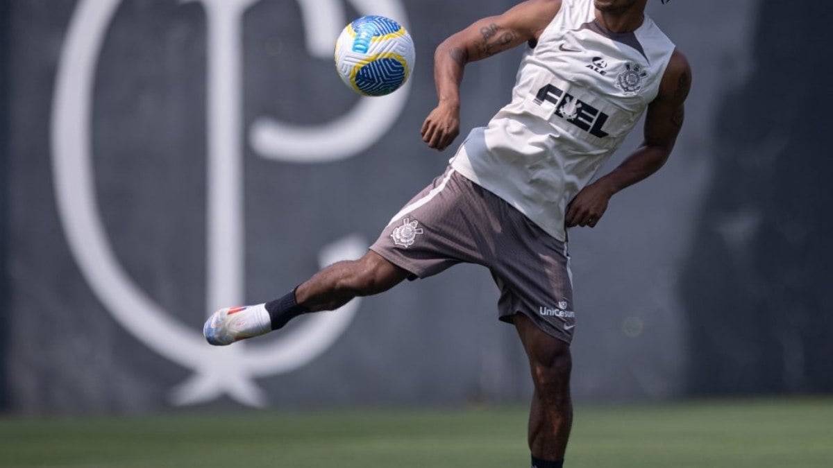 Corinthians pode ter reforço em campo contra o Botafogo neste sábado pelo Brasileirão Corinthians pode ter reforço em campo contra o Botafogo neste sábado pelo Brasileirão