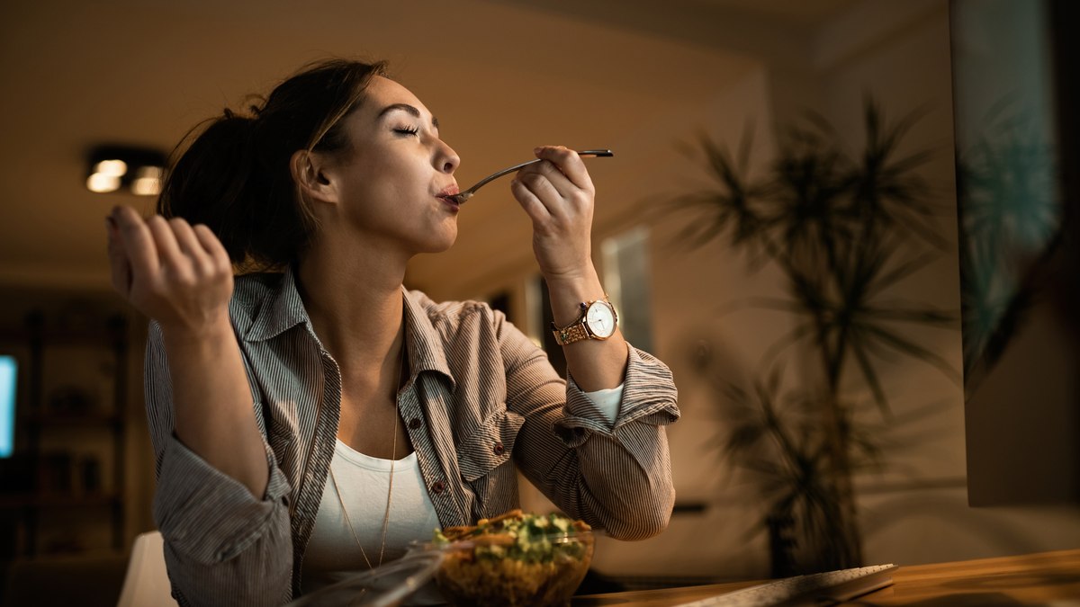 Este hábito simples emagrece, melhora digestão e a absorção de nutrientes Este hábito simples emagrece, melhora digestão e a absorção de nutrientes