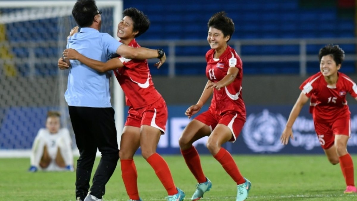 Coreia do Norte vence EUA e é primeira finalista do Mundial feminino Sub-20 Coreia do Norte vence EUA e é primeira finalista do Mundial feminino Sub-20