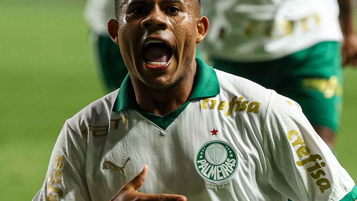 Palmeiras sofre com lesões na lateral e pode dar chances à promessa Palmeiras sofre com lesões na lateral e pode dar chances à promessa