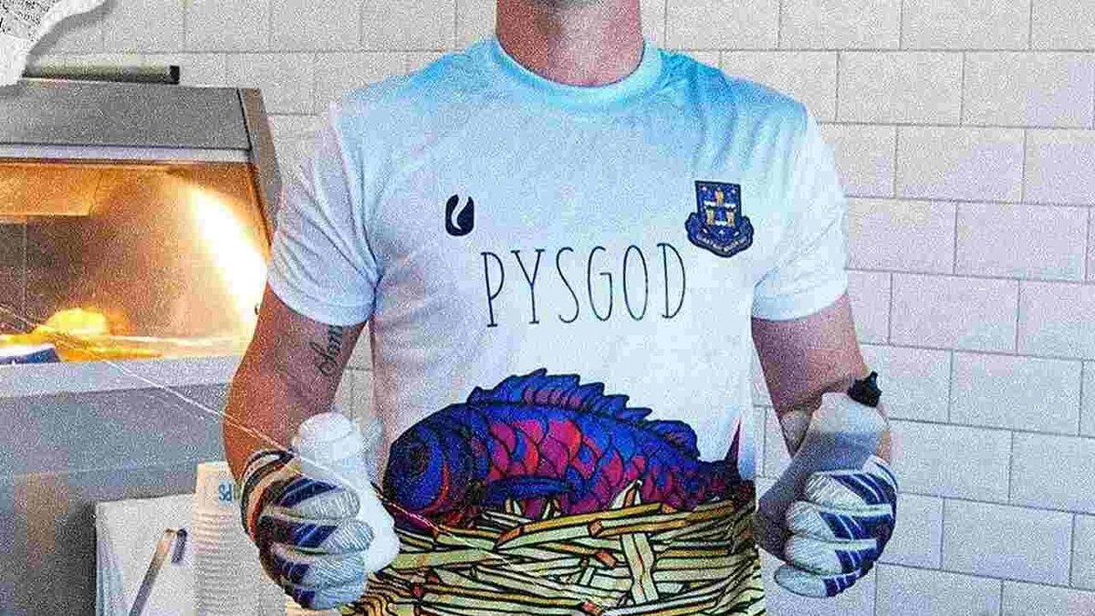 Peixe com fritas, Boca Juniors… Clube de Gales inova em uniformes Peixe com fritas, Boca Juniors… Clube de Gales inova em uniformes