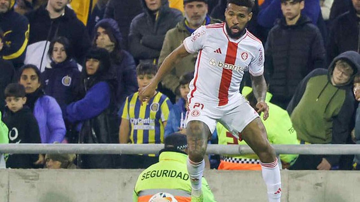 Internacional rejeita oferta de R$ 43,5 milhões da Turquia pelo atacante Wesley Internacional rejeita oferta de R$ 43,5 milhões da Turquia pelo atacante Wesley