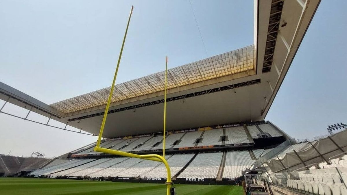 Com ‘nome escondido’, estádio do Corinthians passa por adaptações para NFL; veja fotos Com ‘nome escondido’, estádio do Corinthians passa por adaptações para NFL; veja fotos