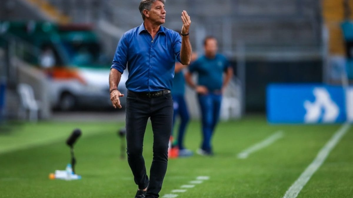 Renato Gaúcho emite nota e garante não ter negociações com o Cruzeiro Renato Gaúcho emite nota e garante não ter negociações com o Cruzeiro