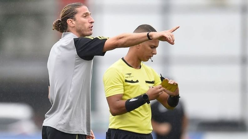 Filipe Luís é o novo treinador do Flamengo; confira trajetória Filipe Luís é o novo treinador do Flamengo; confira trajetória