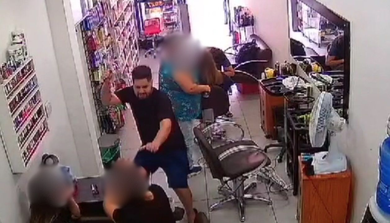 Homem que matou ex-companheira a facadas é preso em São Paulo Homem que matou ex-companheira a facadas é preso em São Paulo