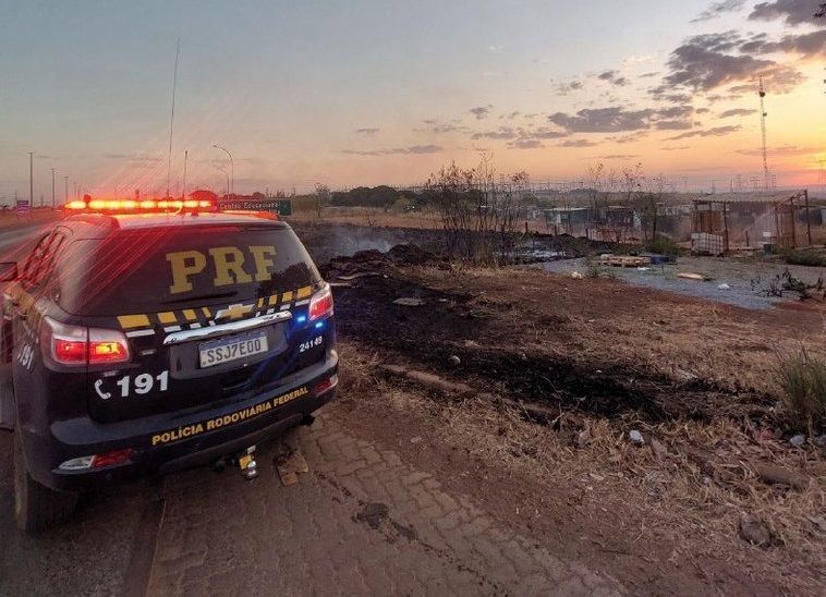 Polícia prende homem acusado de atear fogo no Cerrado Polícia prende homem acusado de atear fogo no Cerrado