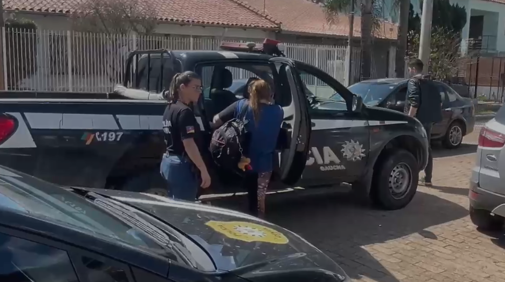 Cuidadoras de asilo são presas por torturar idosos no Rio Grande do Sul Cuidadoras de asilo são presas por torturar idosos no Rio Grande do Sul