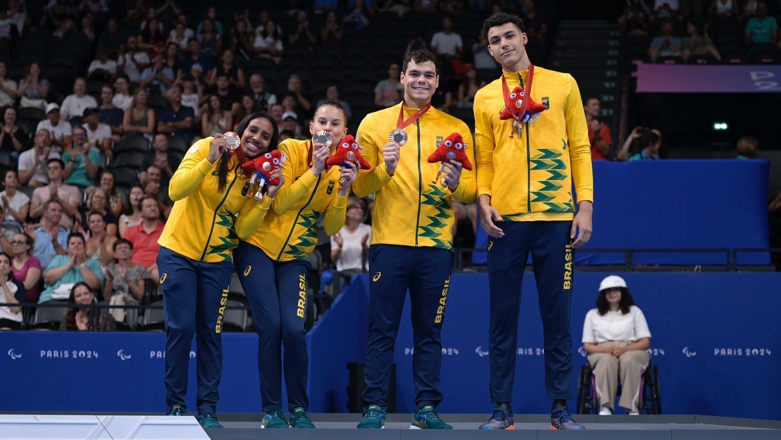 Paralimpíada: Time Brasil fica com o bronze no revezamento 4×100 S14 Paralimpíada: Time Brasil fica com o bronze no revezamento 4×100 S14