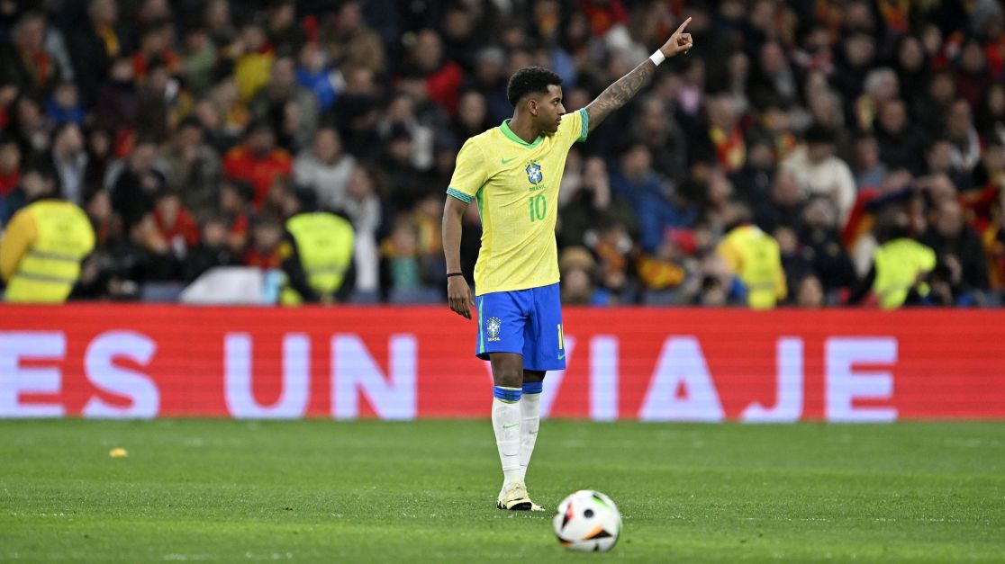Camisa 10, Rodrygo é referência para os mais jovens na Seleção; veja números Camisa 10, Rodrygo é referência para os mais jovens na Seleção; veja números
