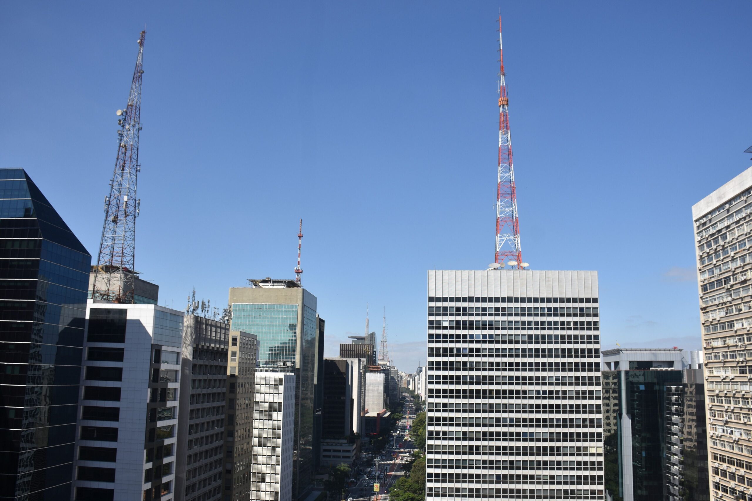 Temperatura dispara em São Paulo nesta quinta-feira; veja previsão do tempo Temperatura dispara em São Paulo nesta quinta-feira; veja previsão do tempo