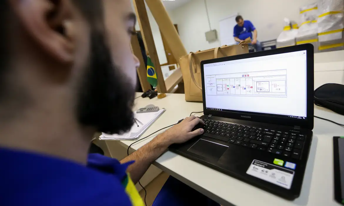 Conheça os cursos livres e 100% gratuitos oferecidos pelo Senai Conheça os cursos livres e 100% gratuitos oferecidos pelo Senai