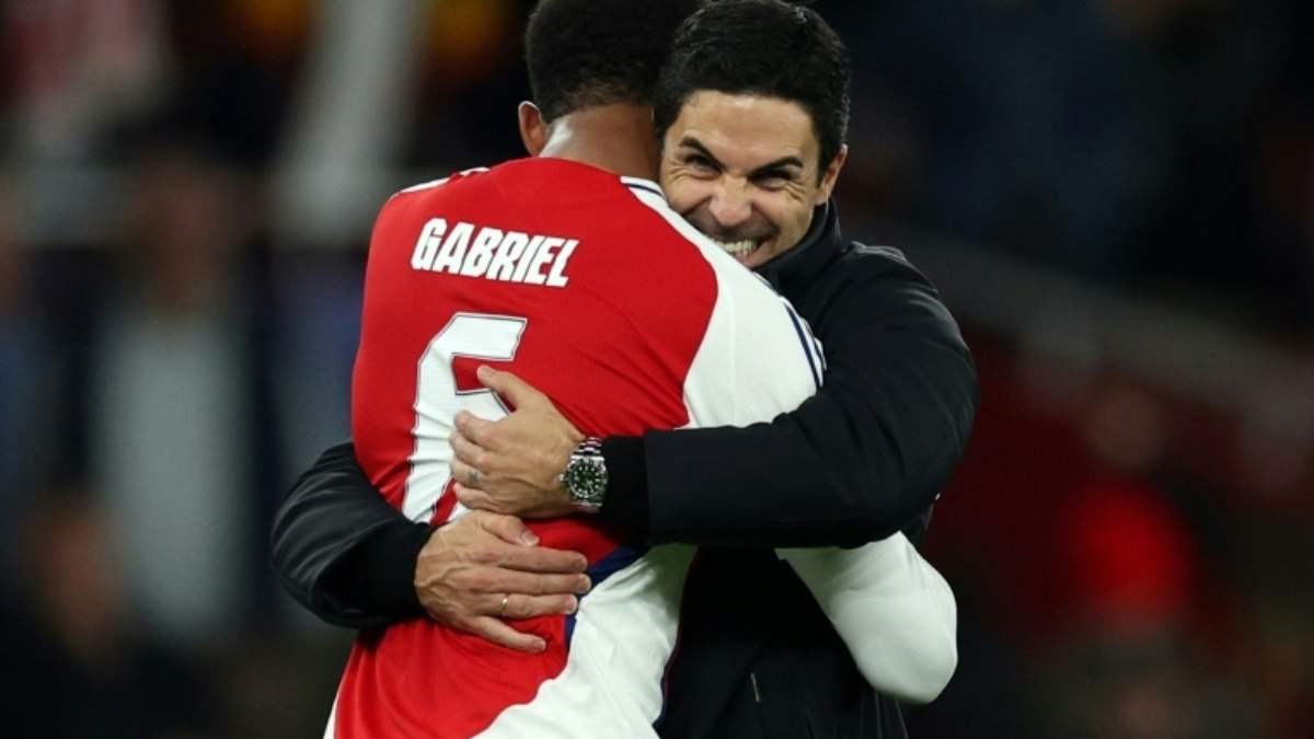 Arsenal vence PSG em noite de Champions marcada por goleadas Arsenal vence PSG em noite de Champions marcada por goleadas