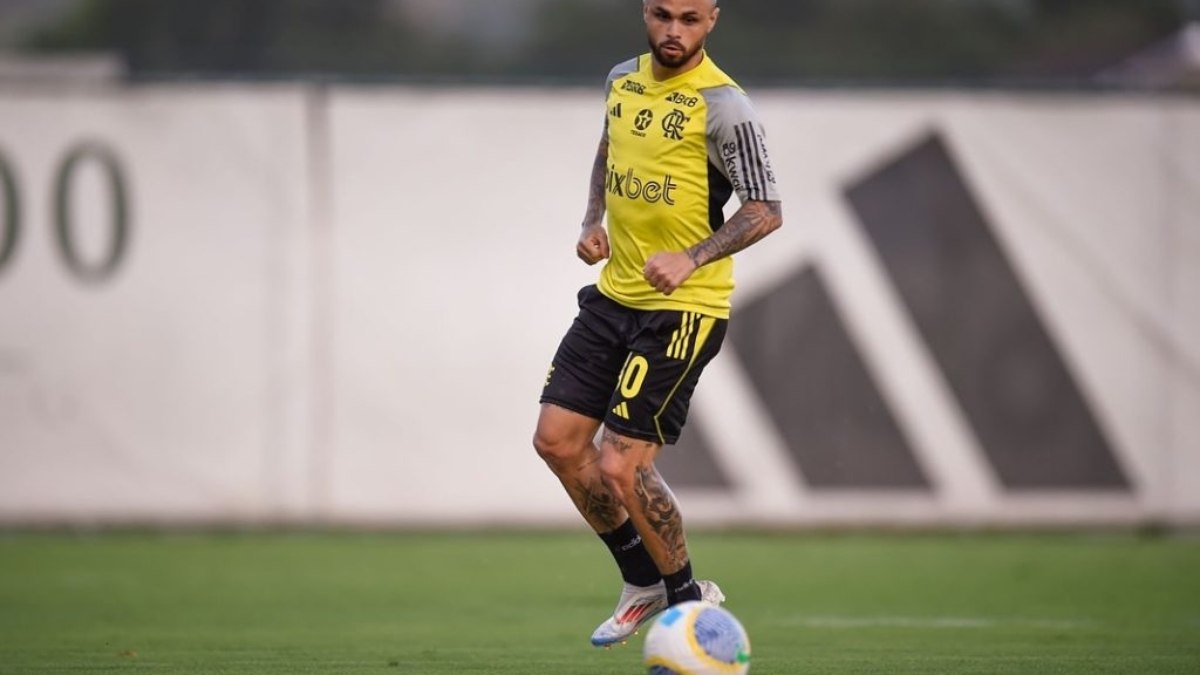 Michael retorna aos treinos e pode reforçar o Flamengo Michael retorna aos treinos e pode reforçar o Flamengo