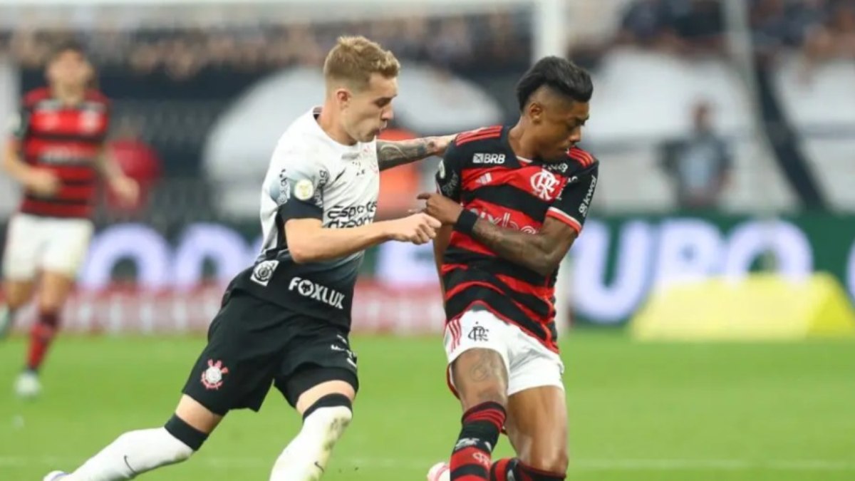 Flamengo vence Corinthians no Maracanã pela Copa do Brasil Flamengo vence Corinthians no Maracanã pela Copa do Brasil