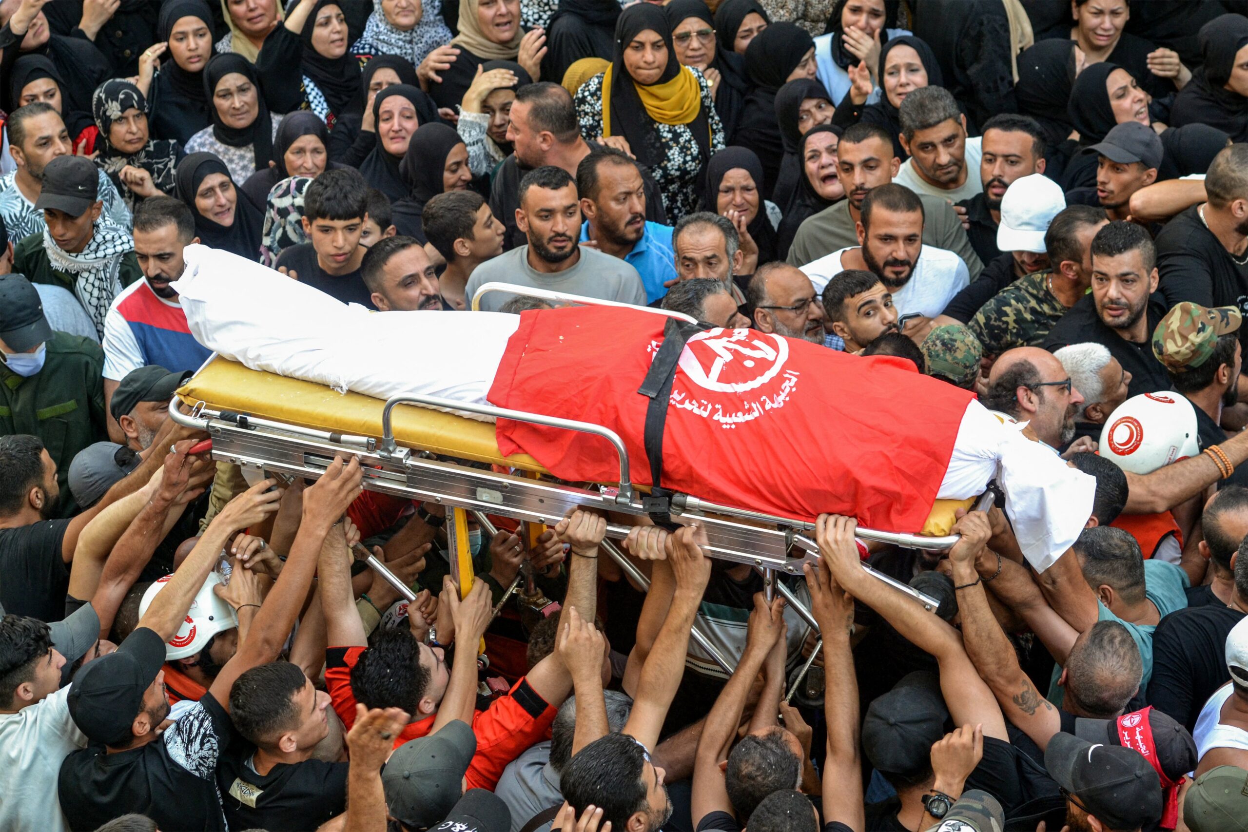 Com ameaças de ataque israelense, Irã discute abertamente a bomba nuclear Com ameaças de ataque israelense, Irã discute abertamente a bomba nuclear