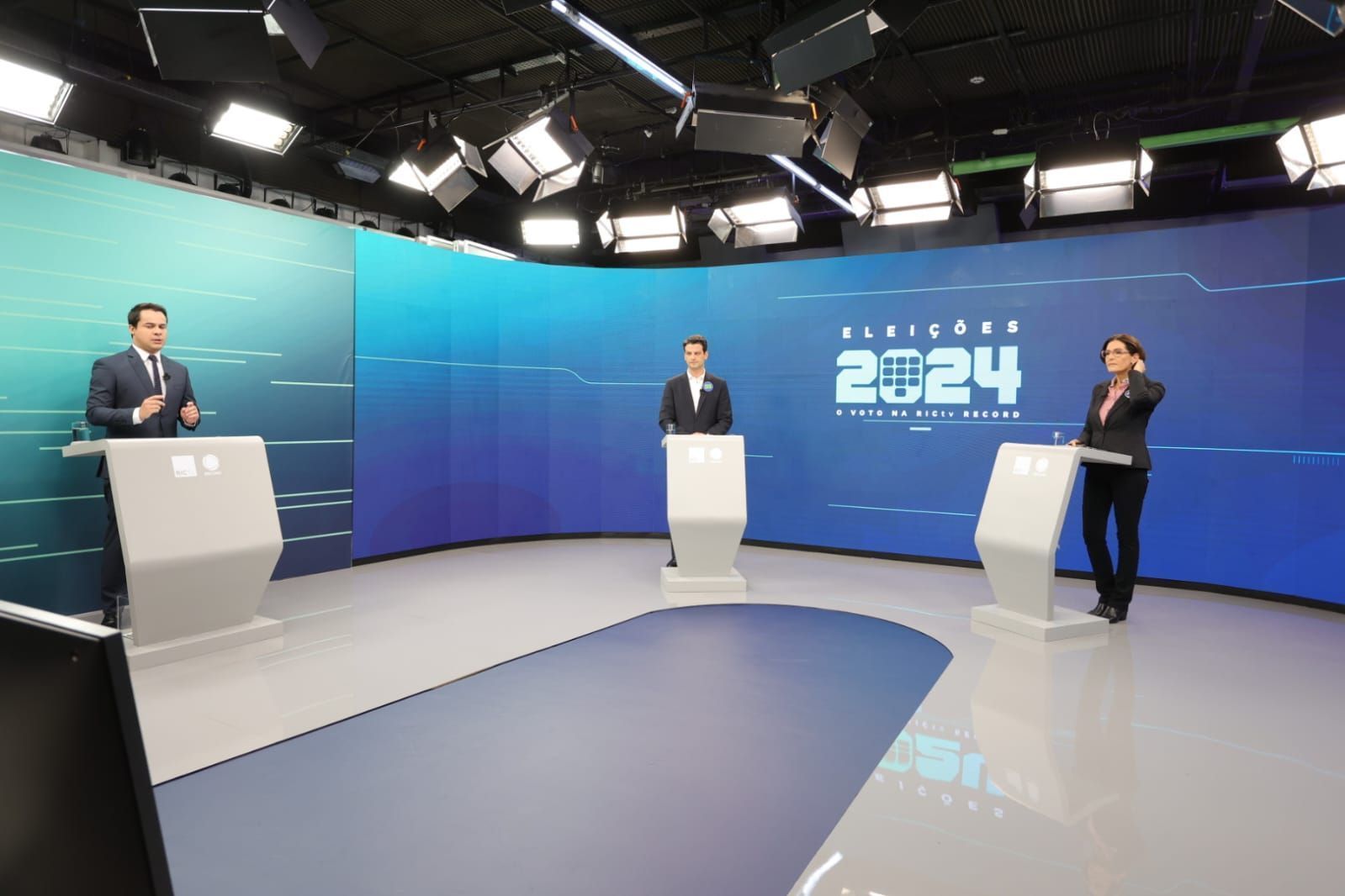 Análise: candidatos em Curitiba reclamam de serem alvo de ataques, mas seguem com ofensas entre si