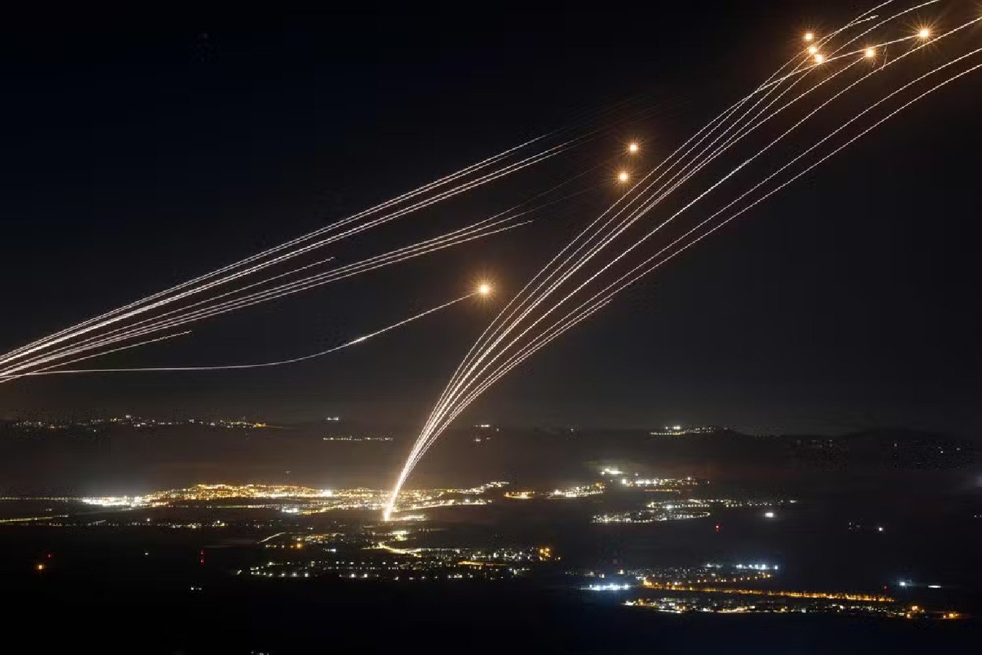 Governo brasileiro condena ataque de Israel contra o Irã e pede cessar-fogo Governo brasileiro condena ataque de Israel contra o Irã e pede cessar-fogo