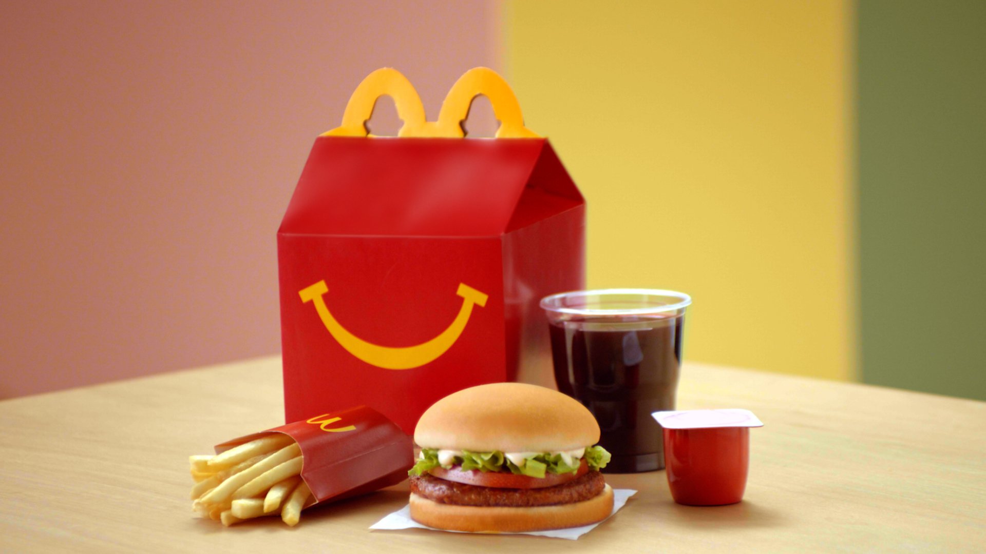 Burger King e Popeyes dão lanches grátis para quem tem nome de personagens de filme de terror Burger King e Popeyes dão lanches grátis para quem tem nome de personagens de filme de terror