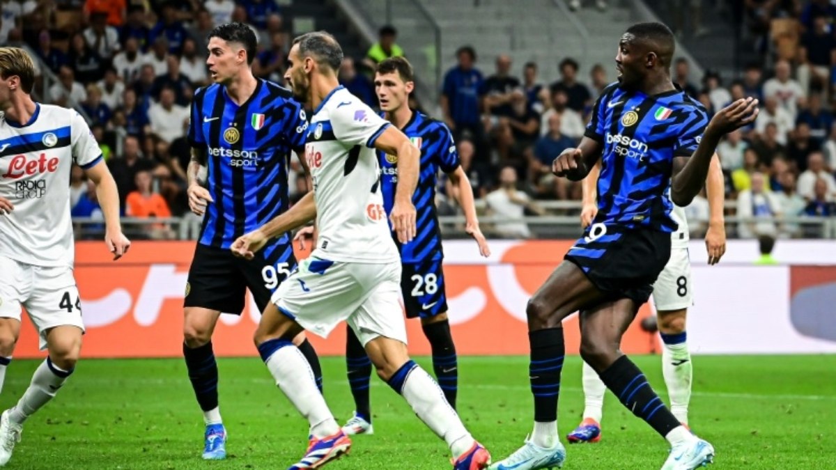 Supercopa da Itália será novamente disputada na Arábia Saudita em janeiro com 4 clubes Supercopa da Itália será novamente disputada na Arábia Saudita em janeiro com 4 clubes