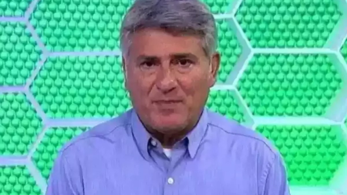 Cléber Machado deixa o SBT e fecha com a Record Cléber Machado deixa o SBT e fecha com a Record