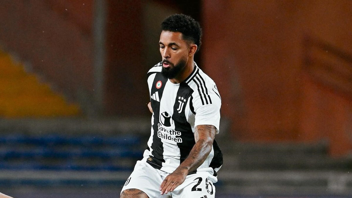 Douglas Luiz, da Juventus, sofre assalto milionário em sua casa na Itália Douglas Luiz, da Juventus, sofre assalto milionário em sua casa na Itália