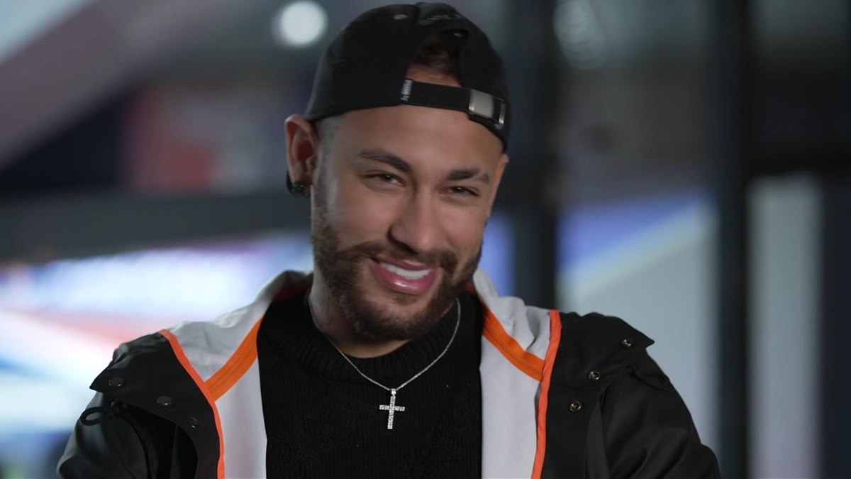Neymar manda recado para jogador que causou confusão com drible na Série B Neymar manda recado para jogador que causou confusão com drible na Série B
