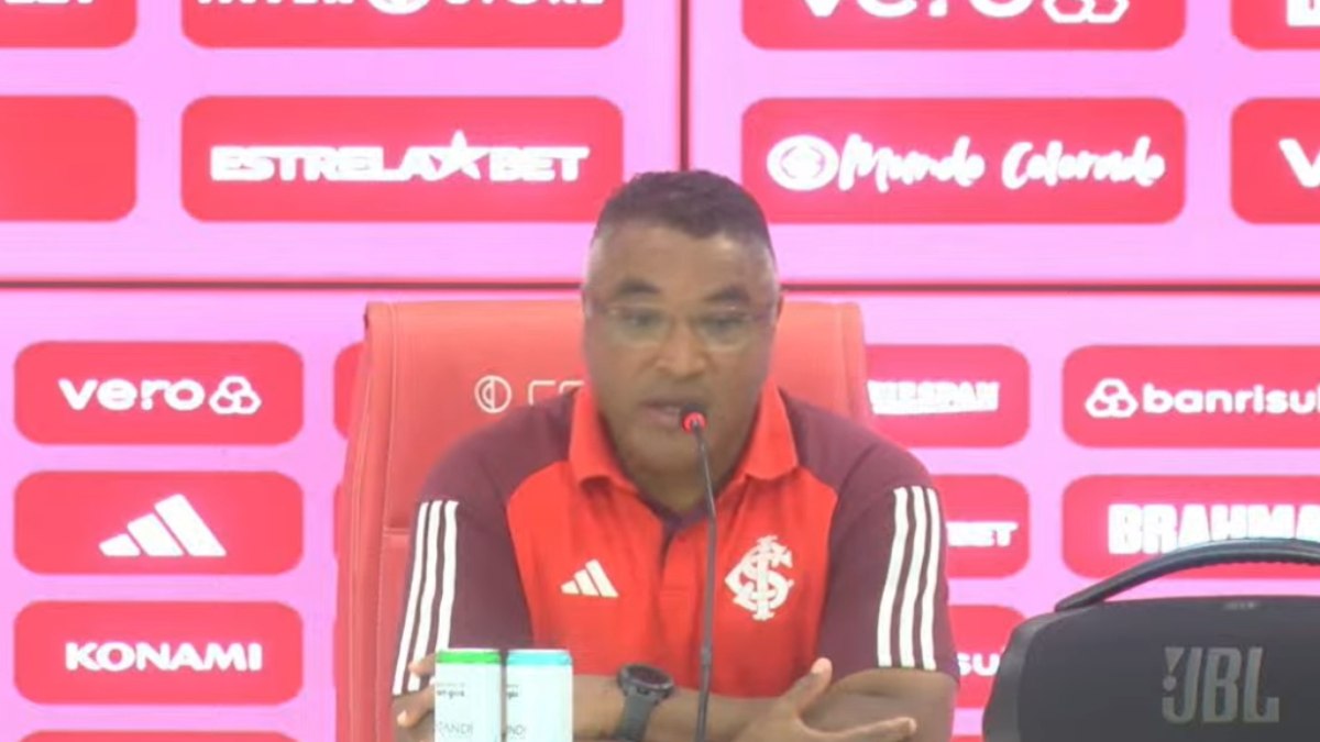 Roger Machado valoriza empate do Internacional com o Flamengo: ‘fizemos um grande jogo’ Roger Machado valoriza empate do Internacional com o Flamengo: ‘fizemos um grande jogo’
