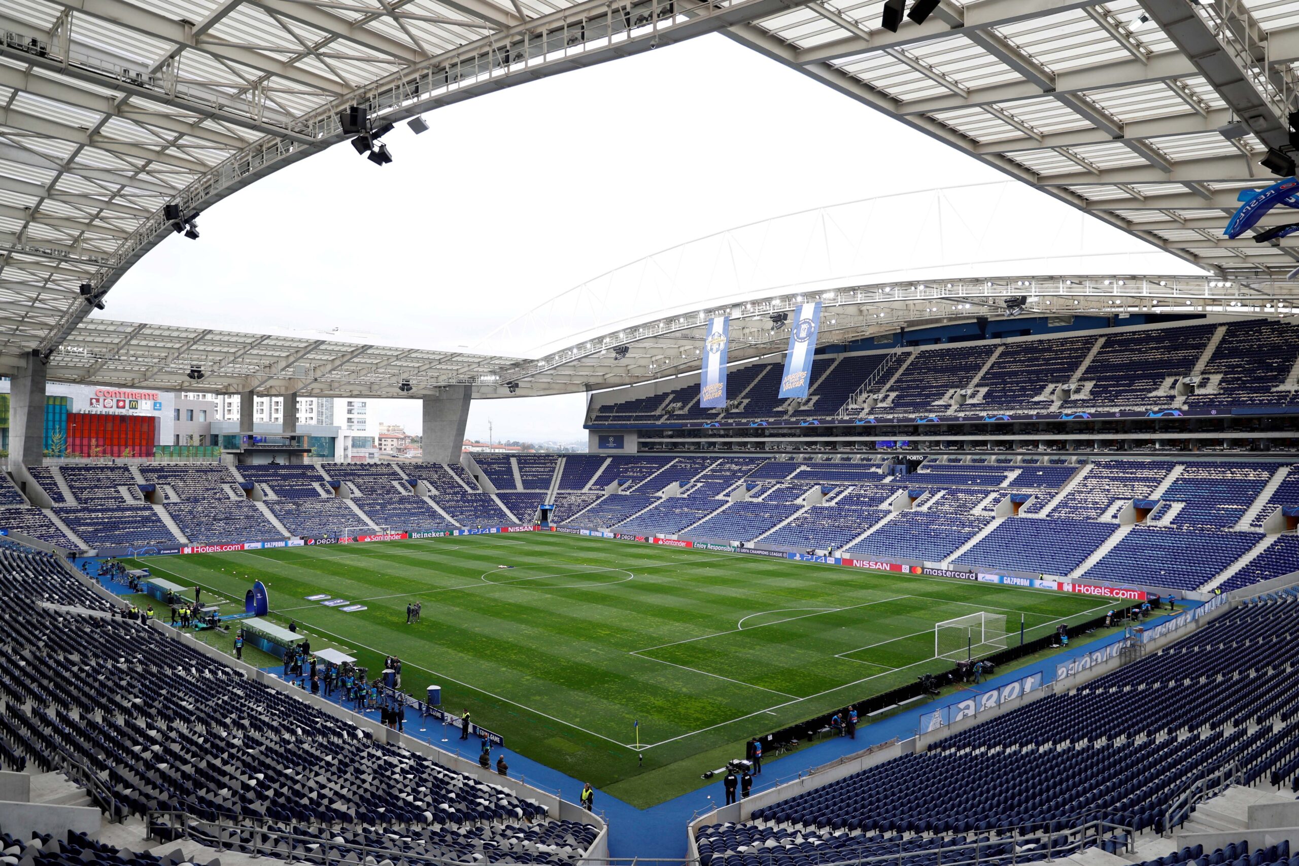 Porto x Manchester United: horário e onde assistir ao jogo da Europa League Porto x Manchester United: horário e onde assistir ao jogo da Europa League
