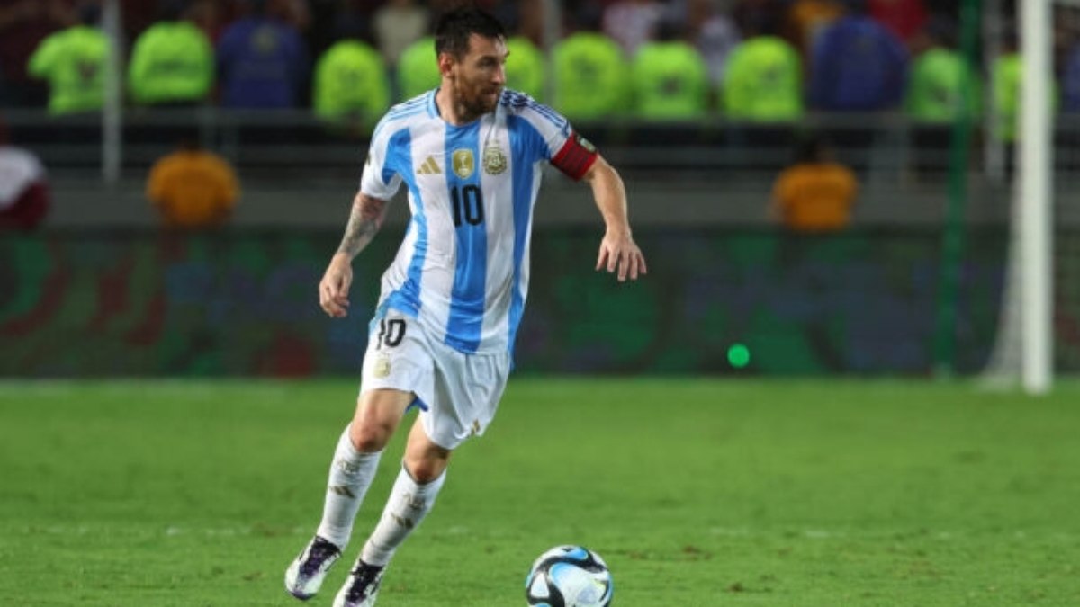 Messi classifica partida como ‘feia’ nas Eliminatórias e celebra retorno à seleção argentina