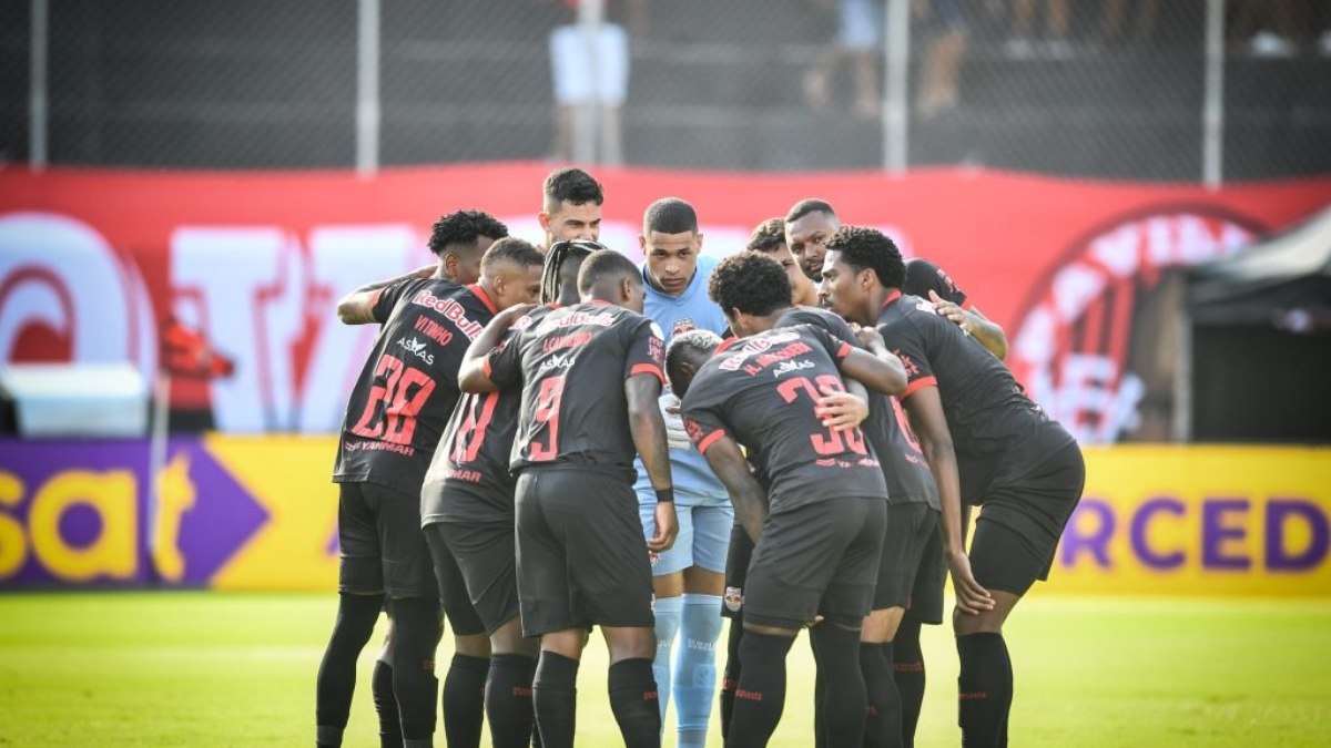 Red Bull Bragantino se aproxima cada vez mais da zona da degola Red Bull Bragantino se aproxima cada vez mais da zona da degola