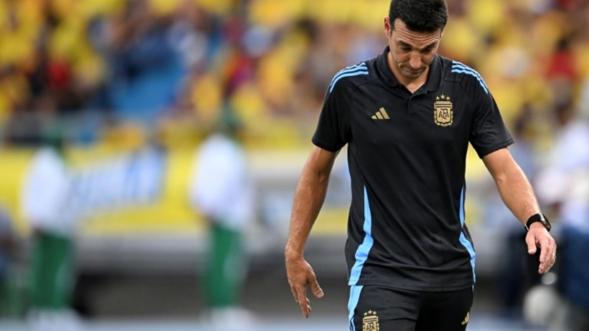 Argentina tem dois desfalques para jogos contra Venezuela e Bolívia pelas Eliminatórias Argentina tem dois desfalques para jogos contra Venezuela e Bolívia pelas Eliminatórias