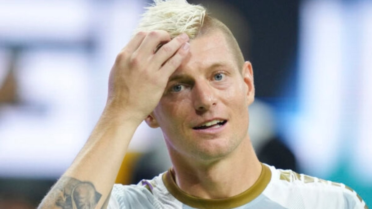 Kroos critica prêmio Bola de Ouro e diz que Vini Jr deveria vencer Kroos critica prêmio Bola de Ouro e diz que Vini Jr deveria vencer