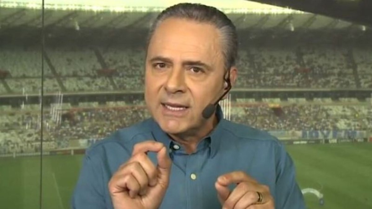 Luís Roberto corneta técnico brasileiro após golaço de joia nas Eliminatórias da Copa Luís Roberto corneta técnico brasileiro após golaço de joia nas Eliminatórias da Copa