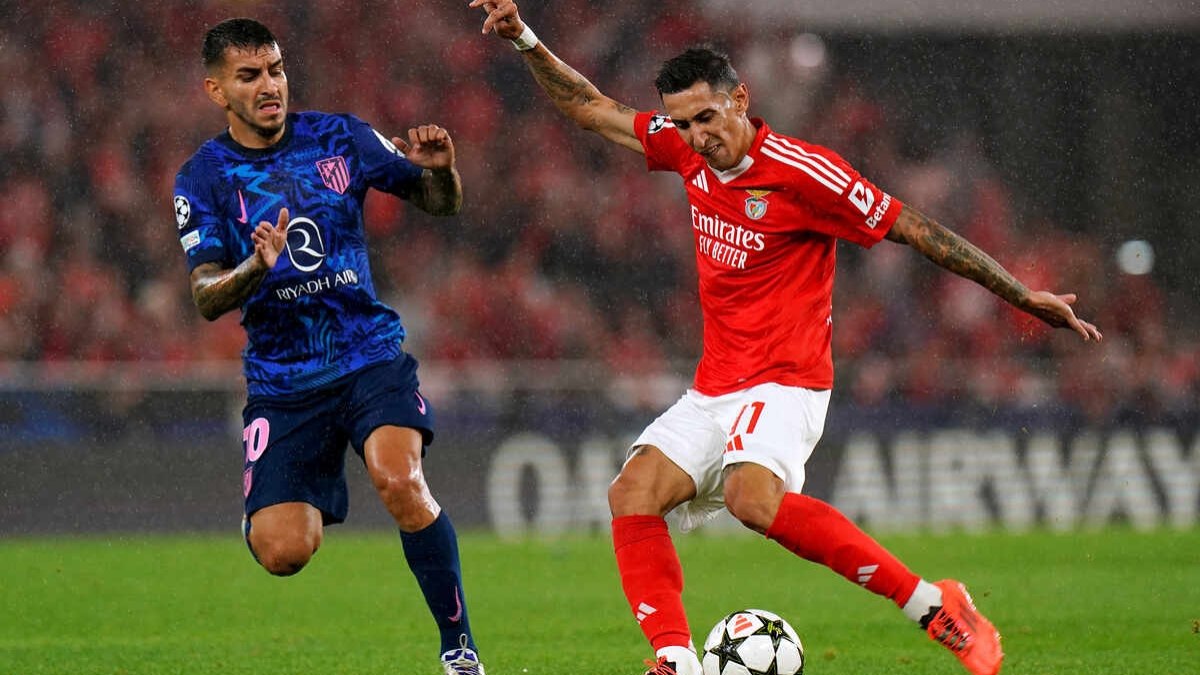Benfica, de Bruno Lage, dá aula e goleia Atlético de Madrid Benfica, de Bruno Lage, dá aula e goleia Atlético de Madrid
