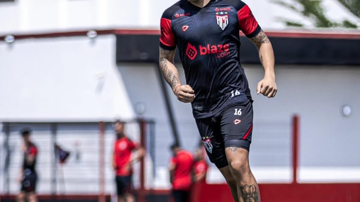 Atlético-GO decide rescindir contrato com atacante titular Atlético-GO decide rescindir contrato com atacante titular