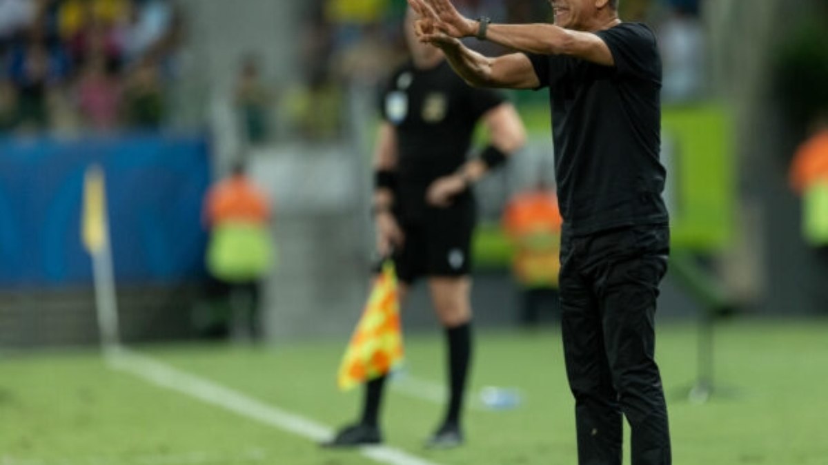 Ramón Díaz cita cansaço do Corinthians em vitória sobre o Cuiabá Ramón Díaz cita cansaço do Corinthians em vitória sobre o Cuiabá