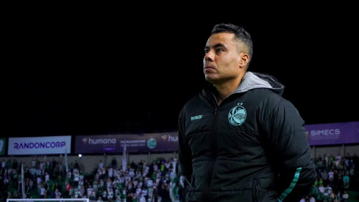 Jair Ventura é demitido pelo Juventude após derrota para o Flamengo Jair Ventura é demitido pelo Juventude após derrota para o Flamengo