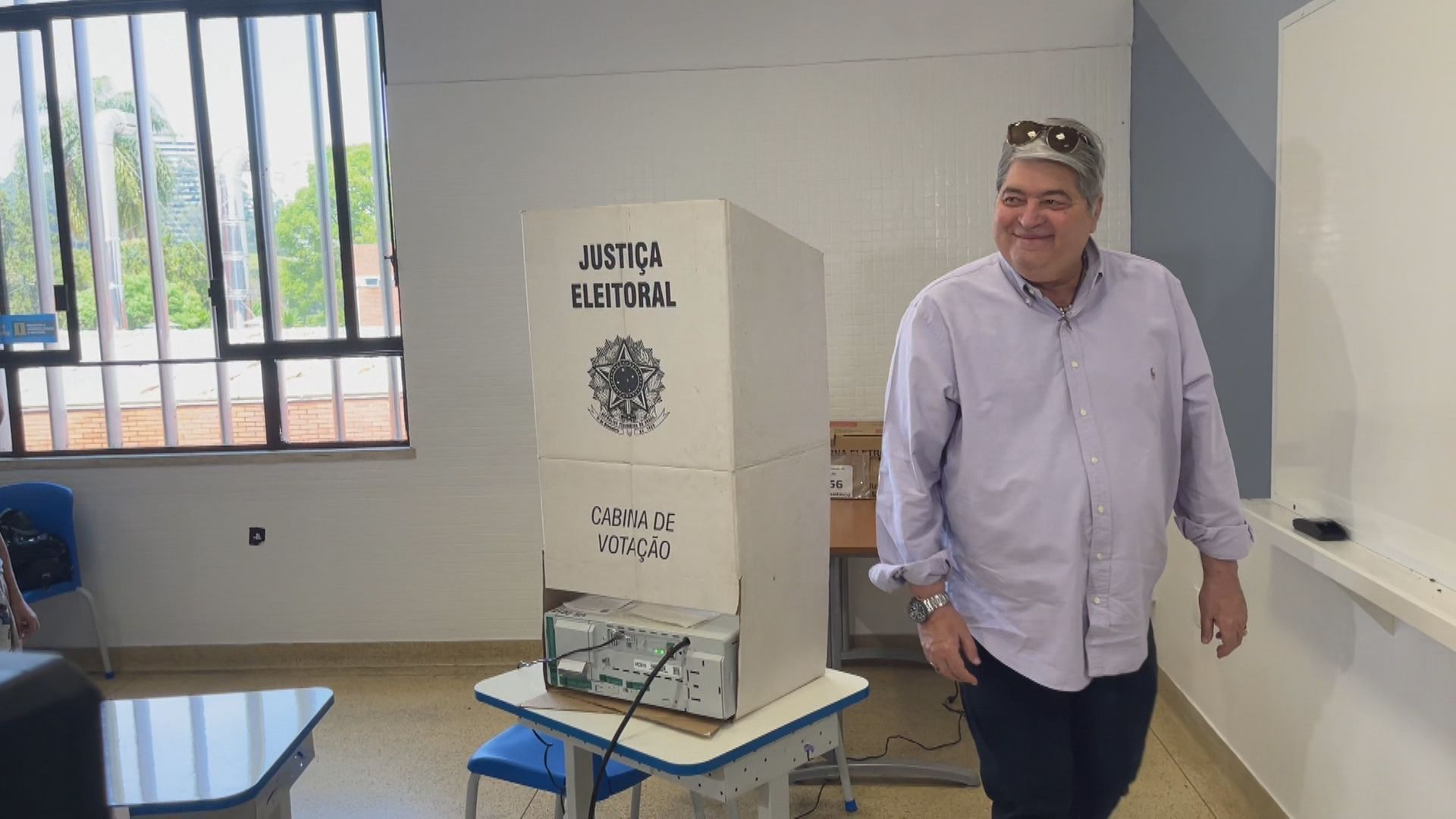 José Luiz Datena vota na zona oeste de São Paulo José Luiz Datena vota na zona oeste de São Paulo
