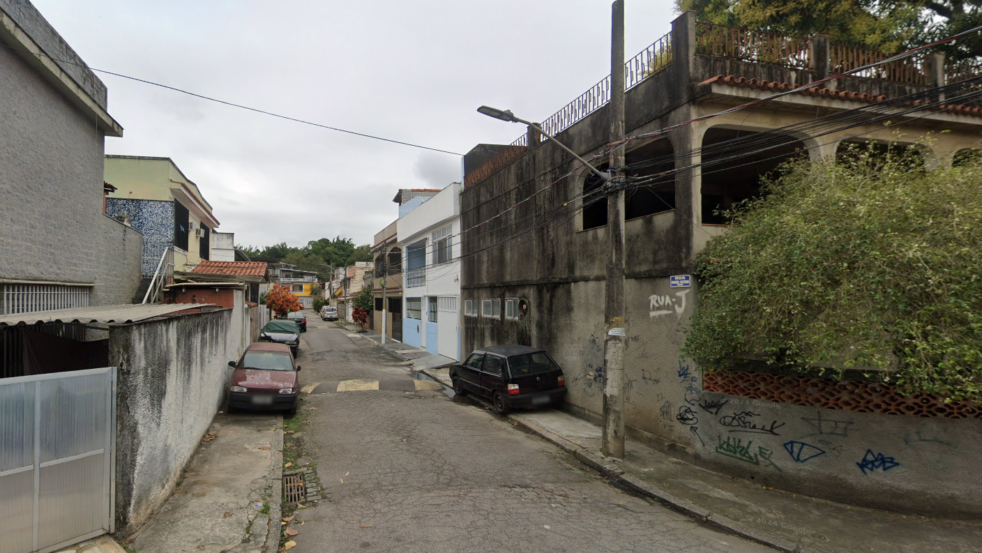Casal de idosos é encontrado morto e amarrado dentro de casa no Rio de Janeiro Casal de idosos é encontrado morto e amarrado dentro de casa no Rio de Janeiro