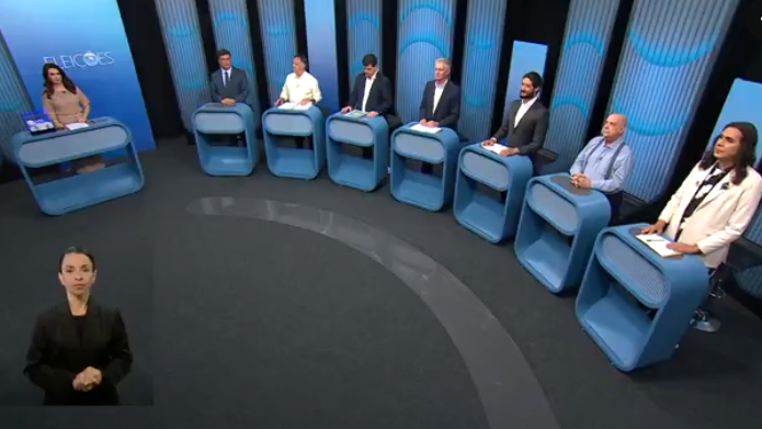 Crítica a trajetórias políticas e ataques à atual gestão marcam debate da Globo em BH Crítica a trajetórias políticas e ataques à atual gestão marcam debate da Globo em BH